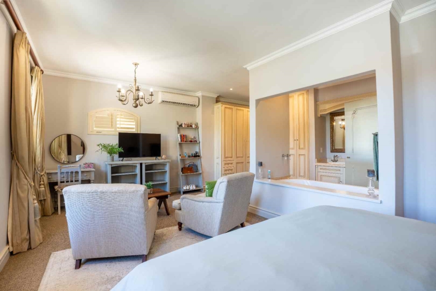 2 Bedroom Property for Sale in Franschhoek Western Cape